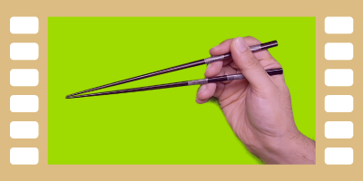 動画で見る。正しいお箸の持ち方＆輪ゴムを使った練習方法